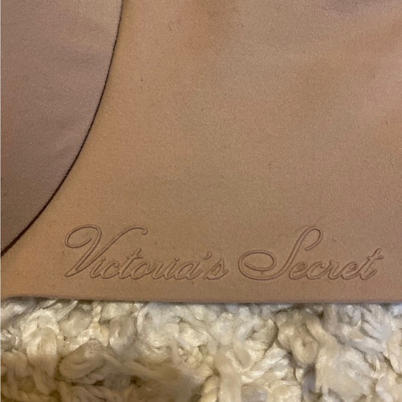 Victoria’s Secret Bra Lot 38B - Picture 3 of 3
